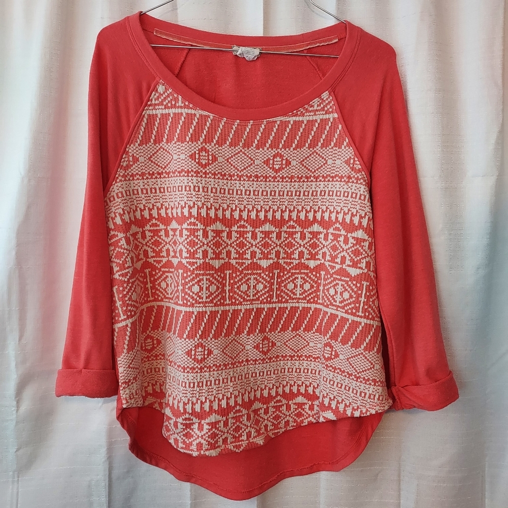 Eyeshadow Coral and White Blouse Medium
